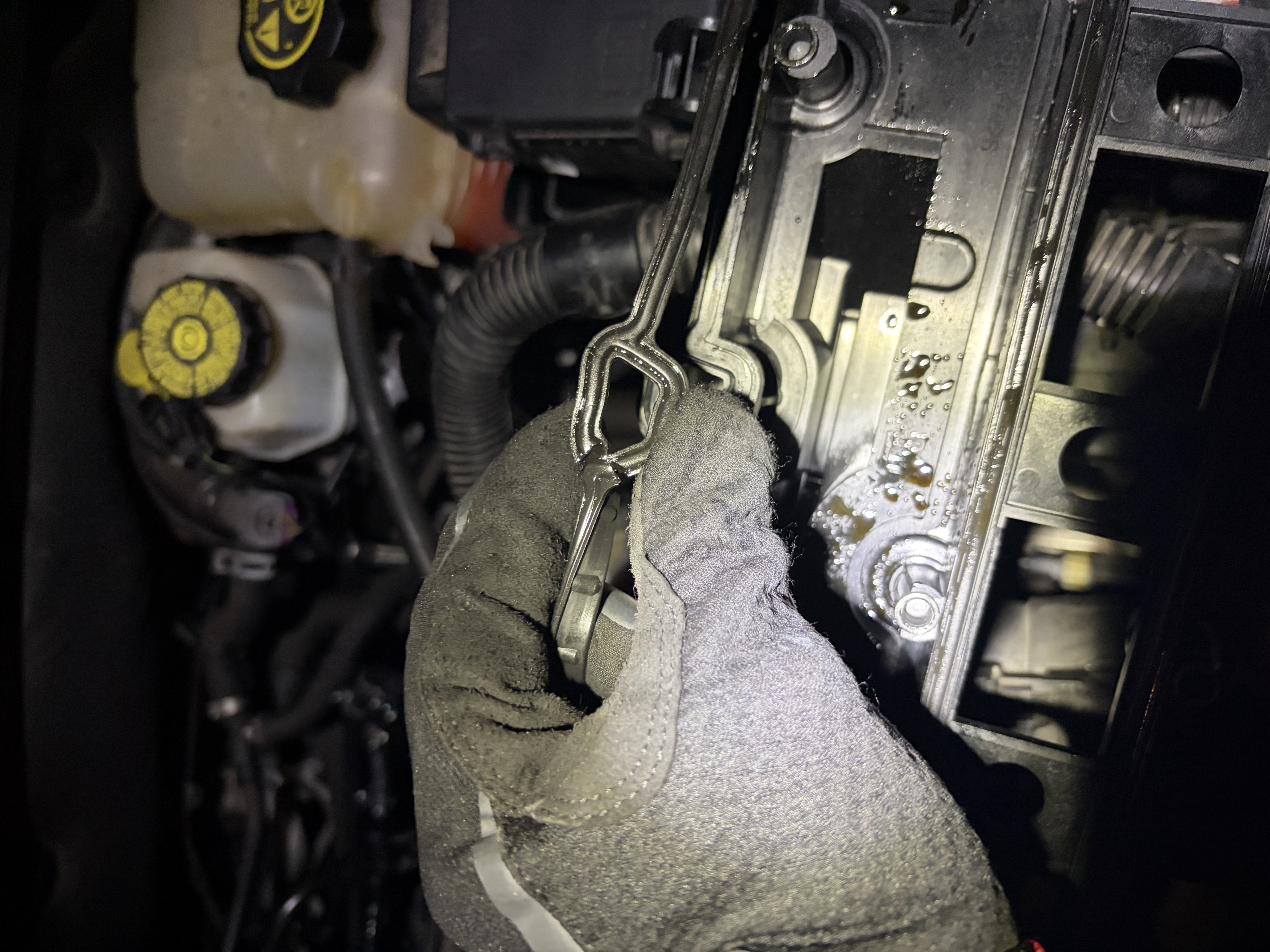 Blown valve cover gasket